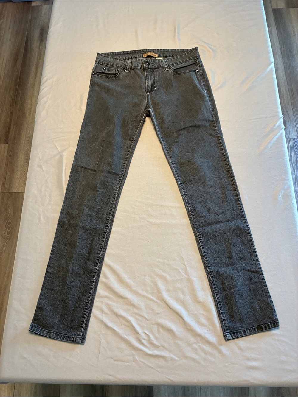 Slim Straight Women's Jeans in Charcoal Gray